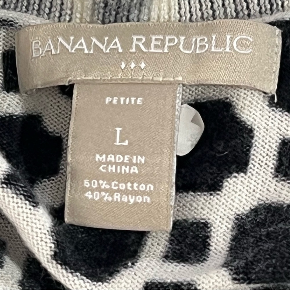 BANANA REPUBLIC WOMEN'S GEOMETRIC PATTERN‎ WOMEN'S CAREER/OFFICE WEAR CARDIGAN - Picture 8 of 10